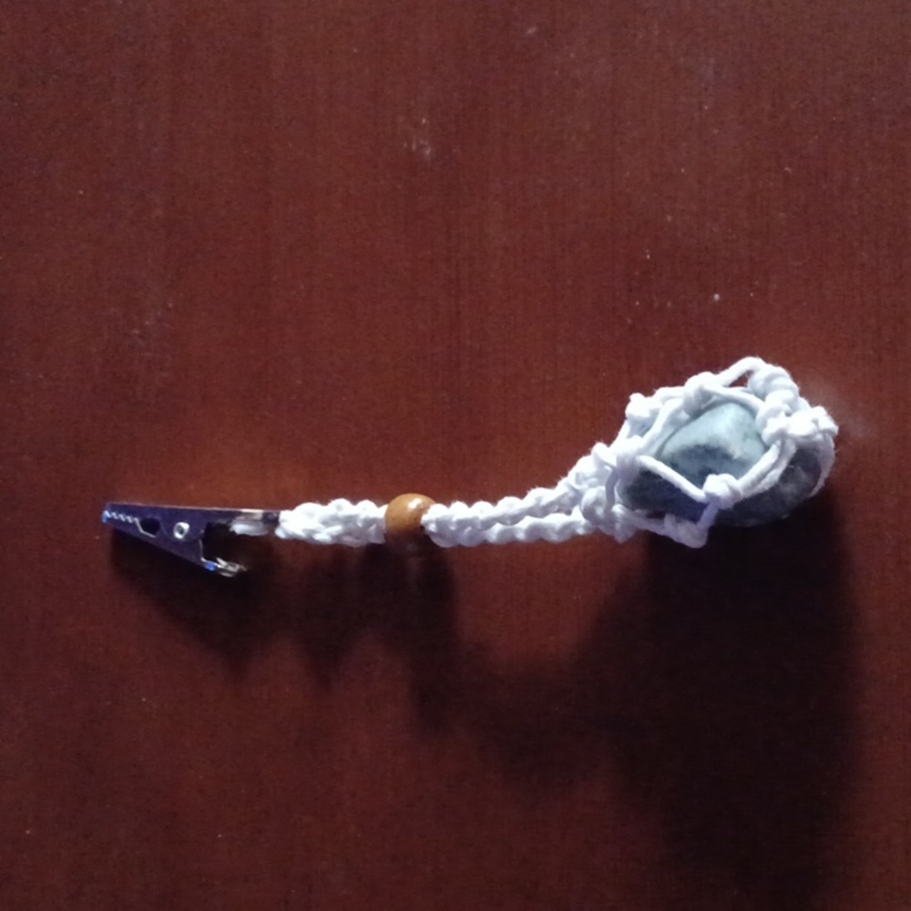 ROACHCLIPS - Picture 2 of 4